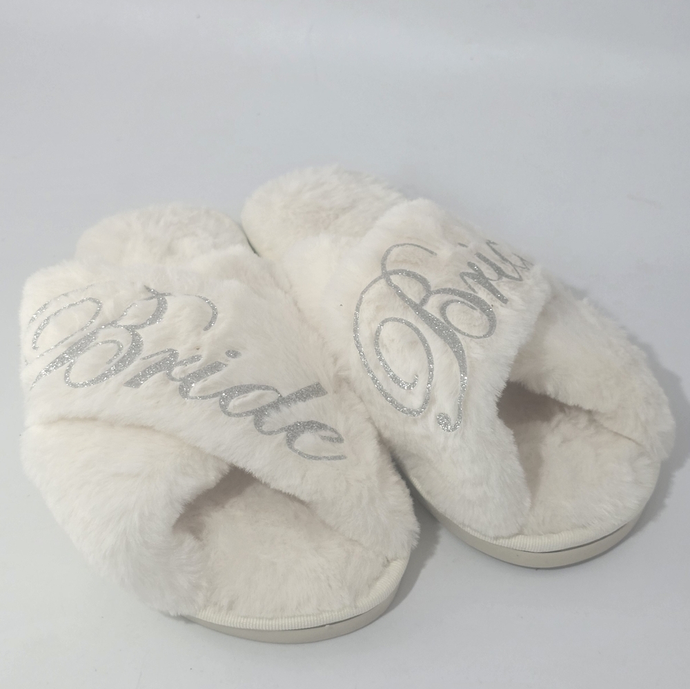 Cute White Fluffy Bridal Slippers
